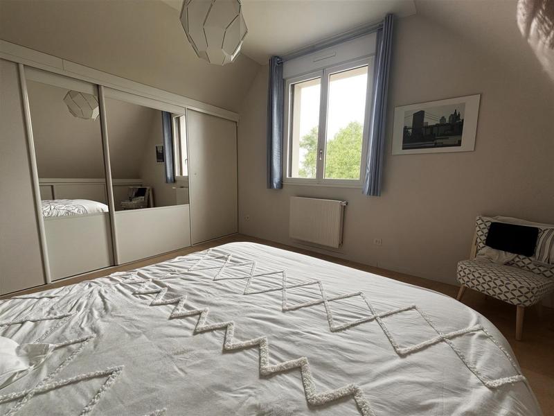 Maison - 170 m² - 5 pièces