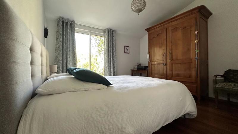 Propriété - 190 m² - 7 pièces