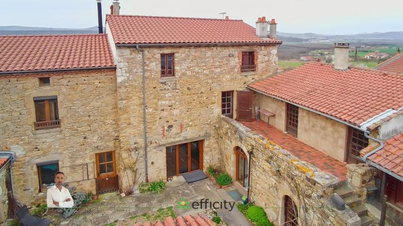 Demeure - 330 m² - 11 pièces