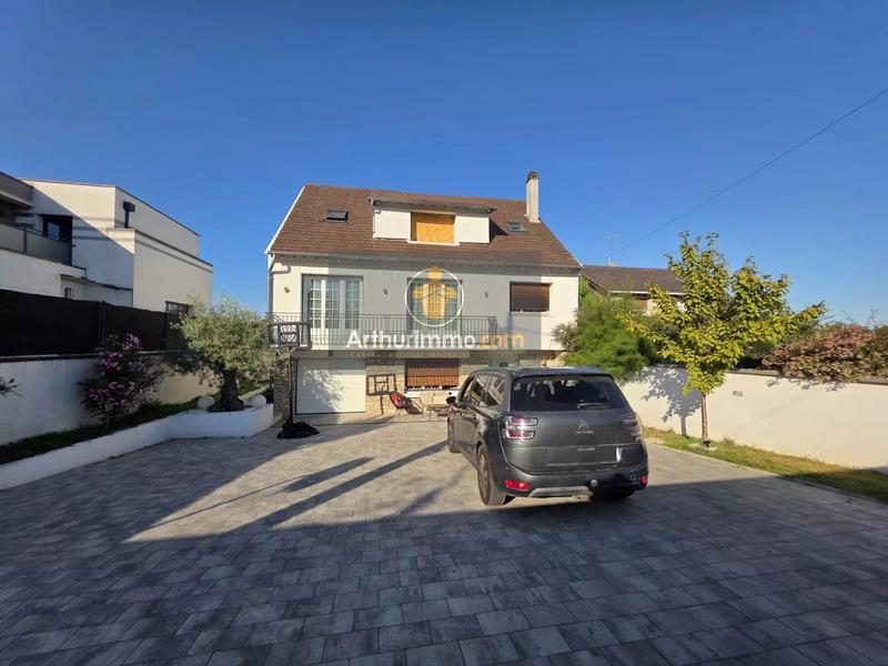 Maison - 180 m² - 6 pièces