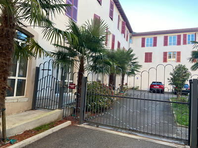 Appartement - 82 m² - 3 pièces