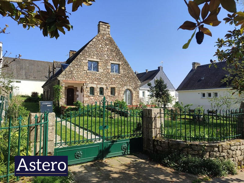 Maison - 224 m² - 7 pièces