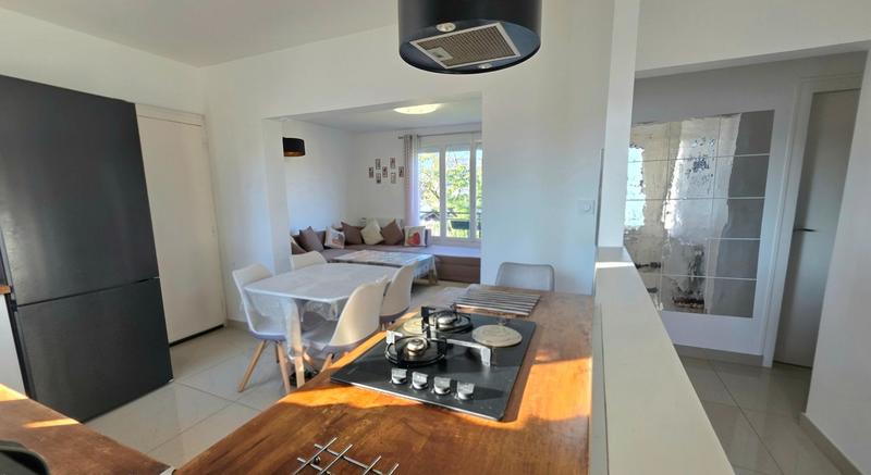 Maison - 76 m² - 4 pièces