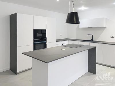 Appartement - 83 m² - 5 pièces