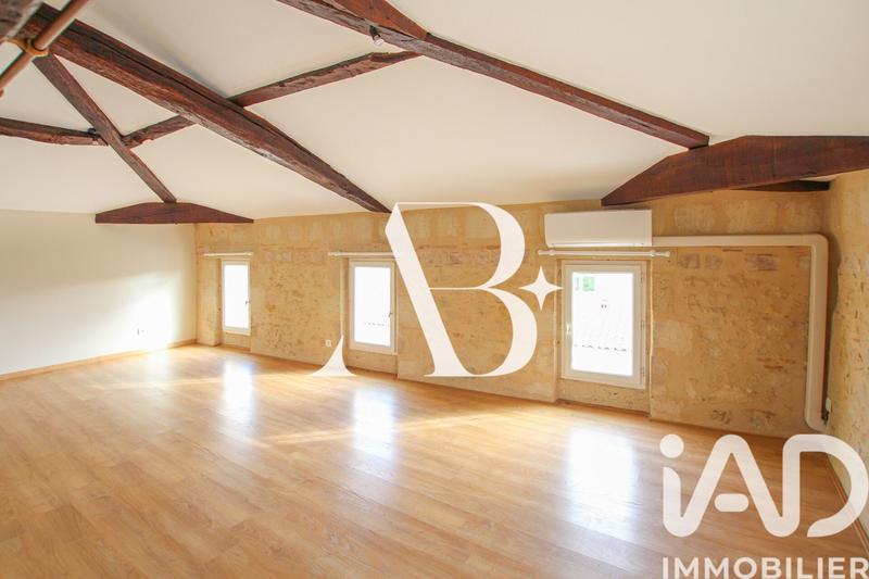 Appartement - 84 m² - 2 pièces