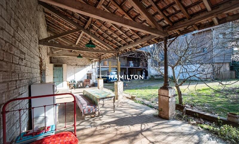 Maison de village - 225 m² - 10 pièces