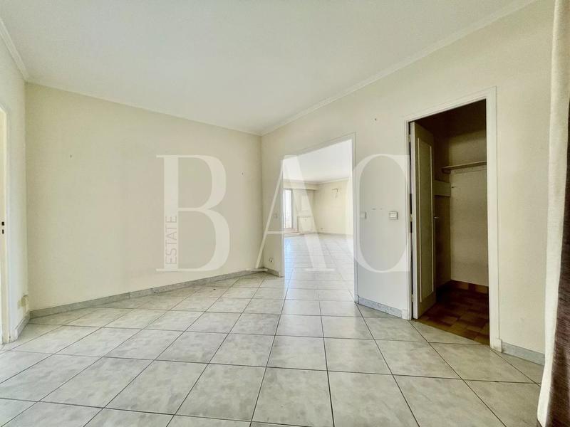 Appartement - 140 m² - 4 pièces