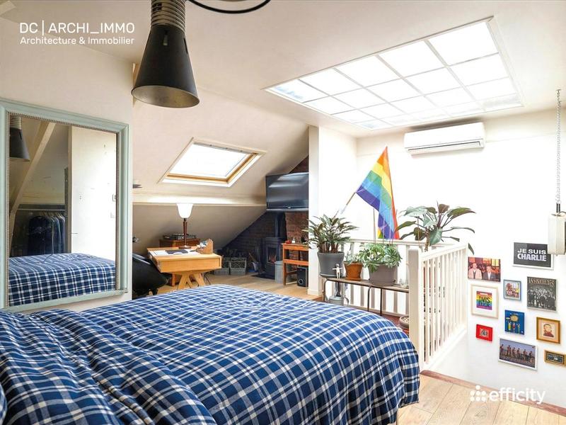 Maison - 296 m² - 9 pièces