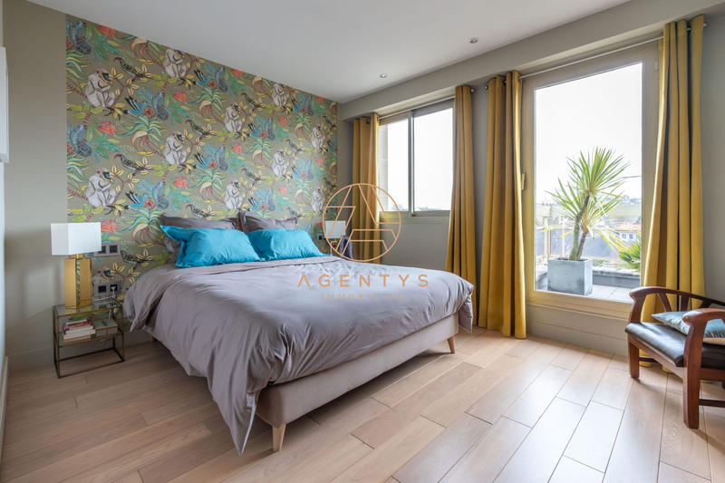 Appartement - 139 m² - 5 pièces