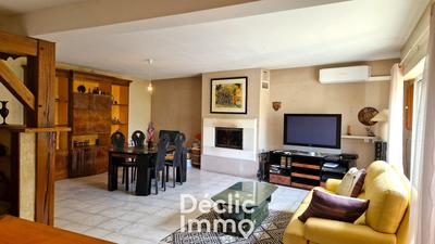 Maison - 180 m² - 6 pièces