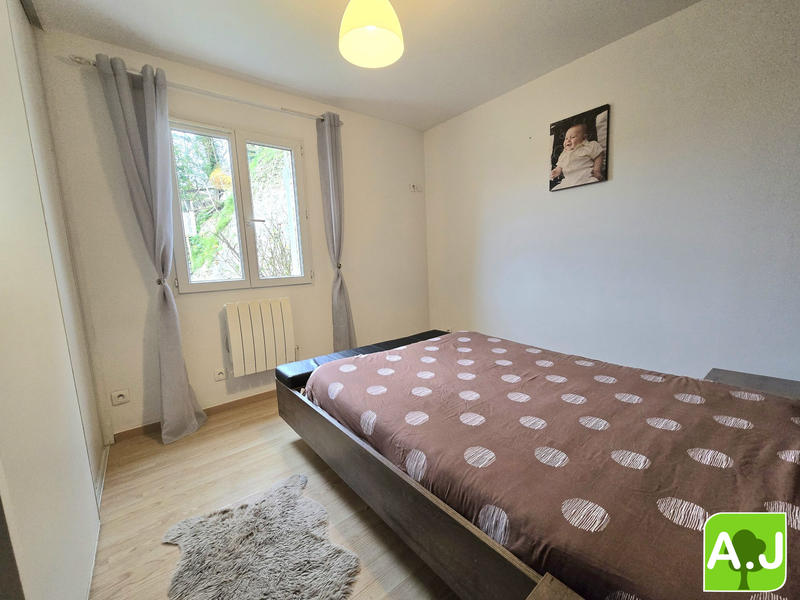 Maison - 92 m² - 5 pièces