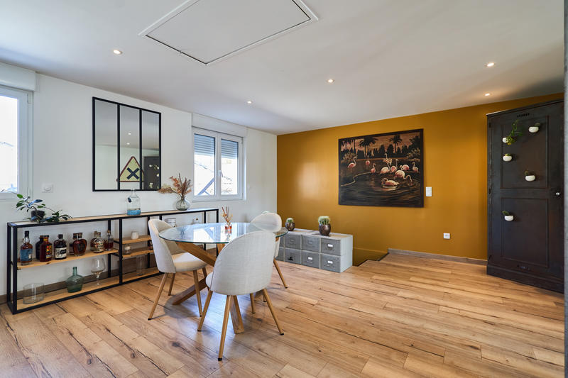 Maison - 171 m² - 6 pièces