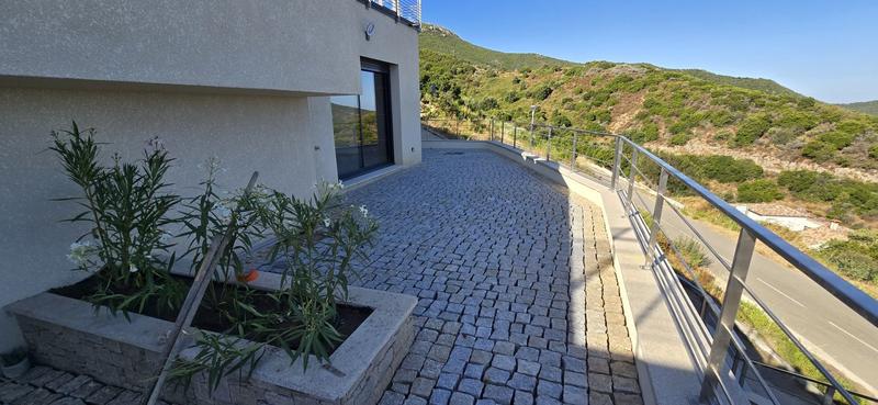 Appartement - 61 m² - 2 pièces