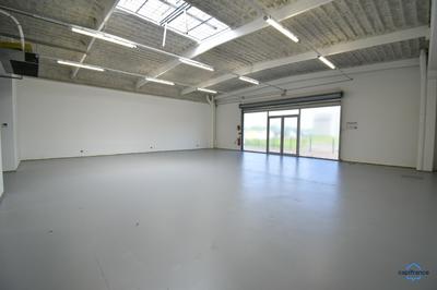 Local commercial - 193 m² - 1 pièce