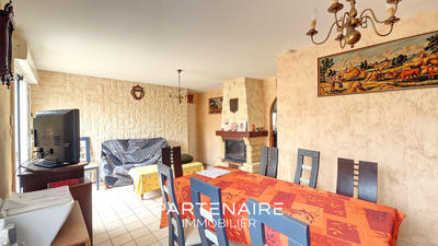 Maison - 96 m² - 4 pièces