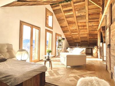 Appartement - 107 m² - 5 pièces