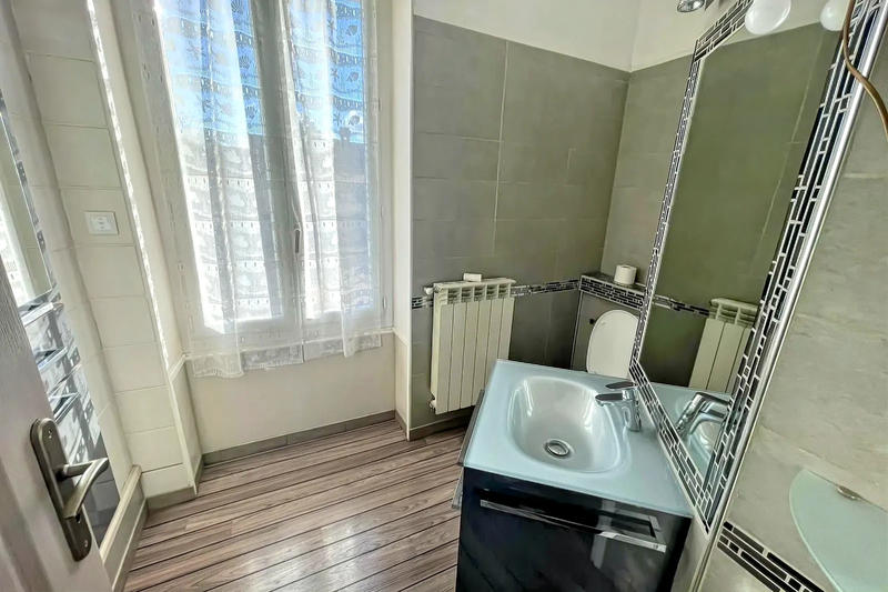 Maison - 161 m² - 7 pièces