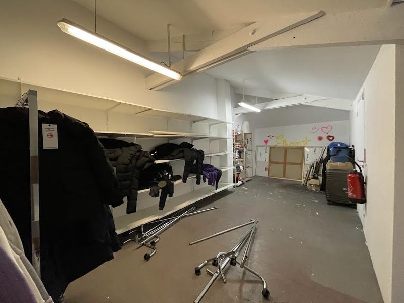 Local commercial - 183 m²