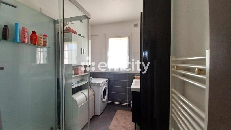 Maison - 102 m² - 4 pièces