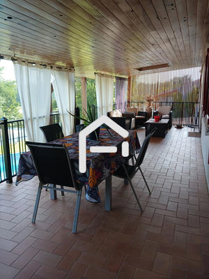 Maison - 80 m² - 4 pièces