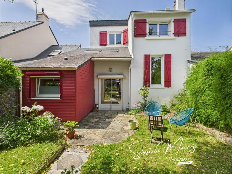 Maison - 108 m² - 5 pièces