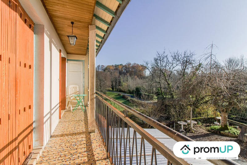 Local commercial - 691 m² - 18 pièces