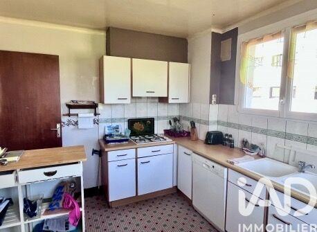 Maison - 91 m² - 6 pièces