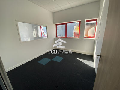 Local d'activités - 174 m²