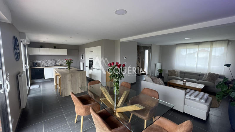 Maison - 103 m² - 4 pièces