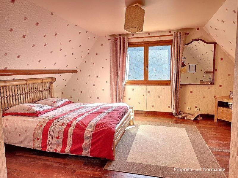 Maison ancienne - 347 m² - 12 pièces