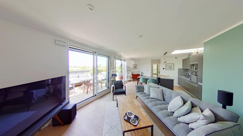 Appartement - 98 m² - 4 pièces