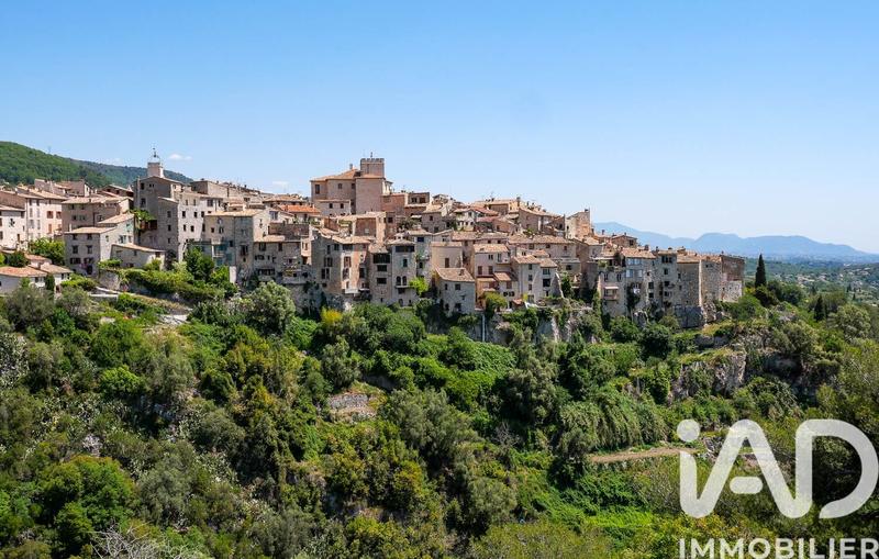 Maison - 210 m² - 7 pièces