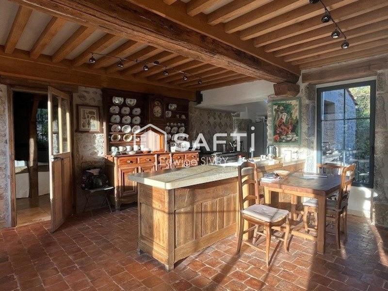 Maison - 420 m² - 9 pièces