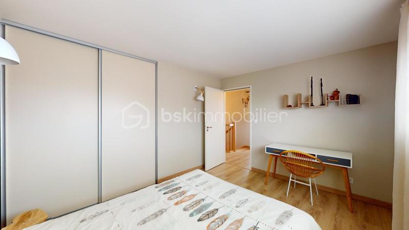 Maison traditionnelle - 171 m² - 5 pièces