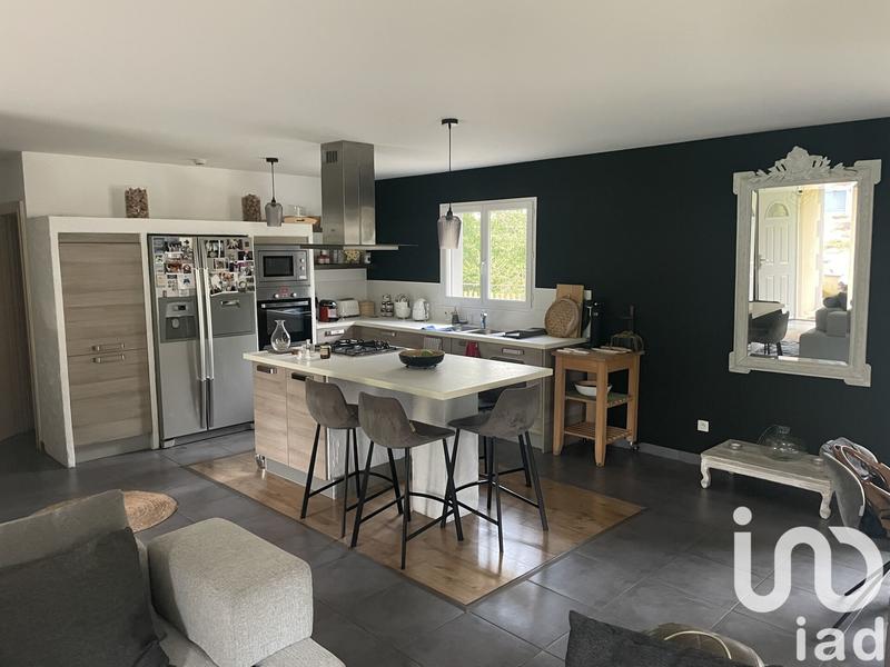 Maison - 200 m² - 7 pièces