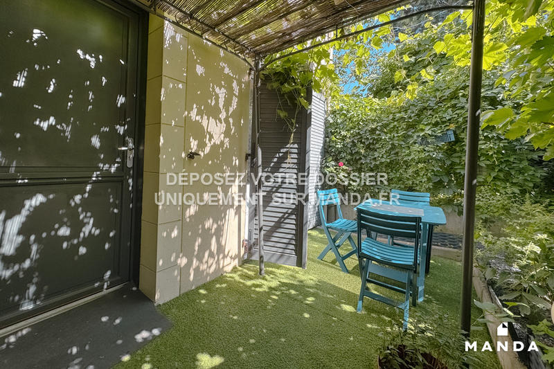 Chambre - 14 m² - 5 pièces