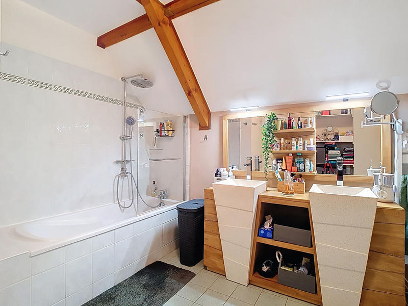 Appartement - 124 m² - 5 pièces