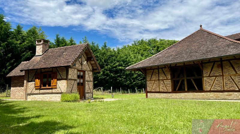 Propriété - 226 m² - 8 pièces