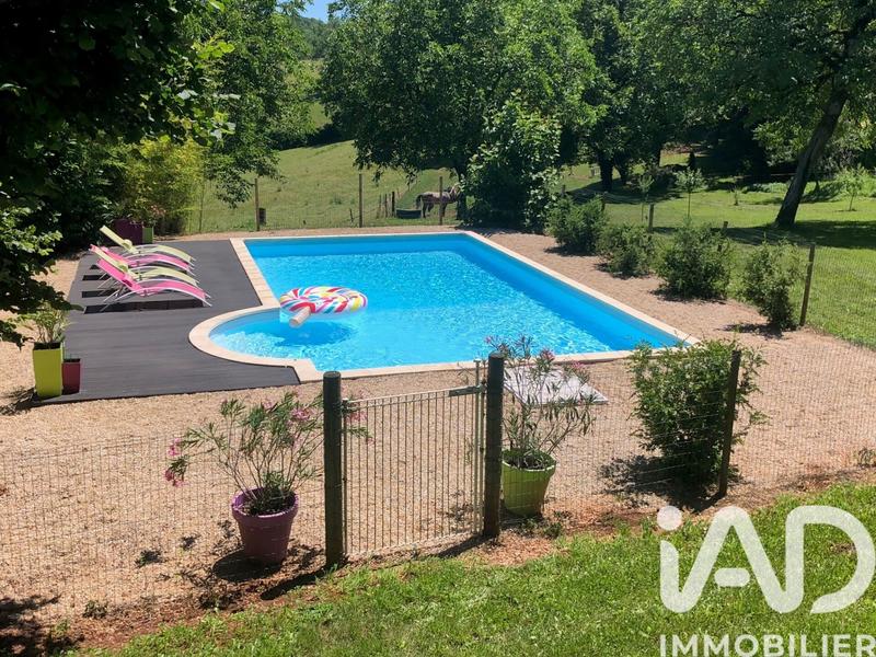 Maison - 314 m² - 8 pièces