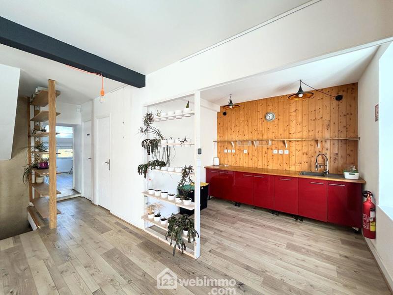 Appartement - 166 m² - 2 pièces