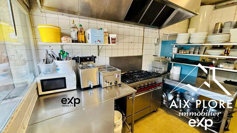 Fonds de commerce - 102 m²