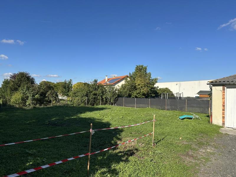 Terrain industriel - 445 m²
