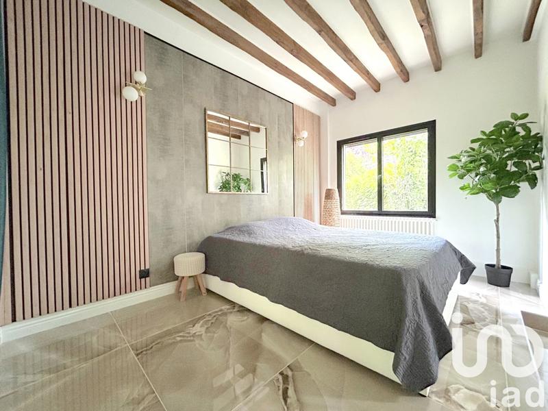 Maison - 204 m² - 7 pièces