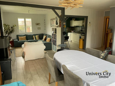 Maison - 101 m² - 6 pièces