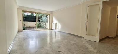 Appartement - 79 m² - 3 pièces