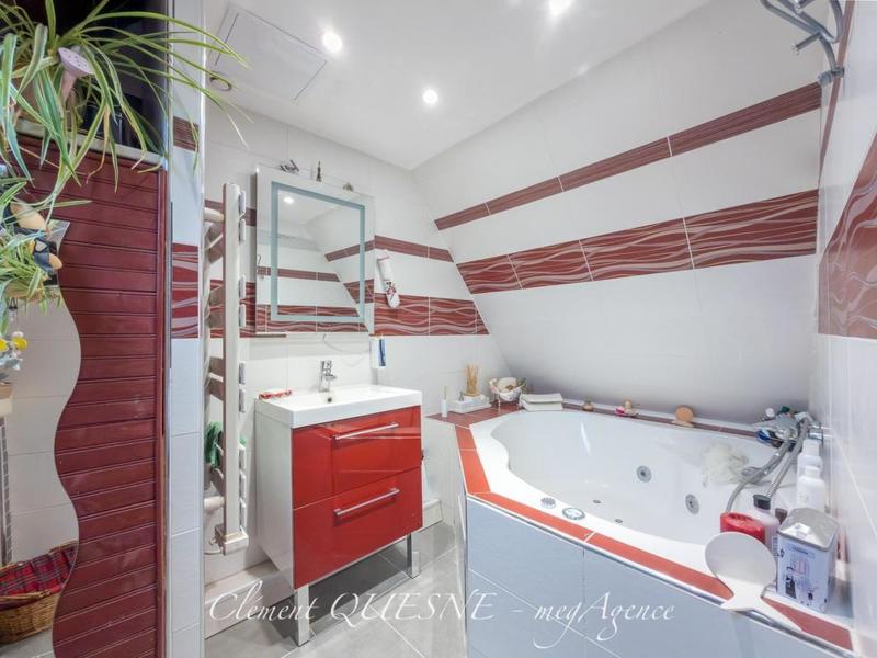 Maison - 116 m² - 6 pièces