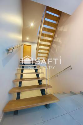 Maison de ville - 158 m² - 4 pièces