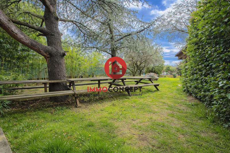 Maison - 186 m² - 7 pièces