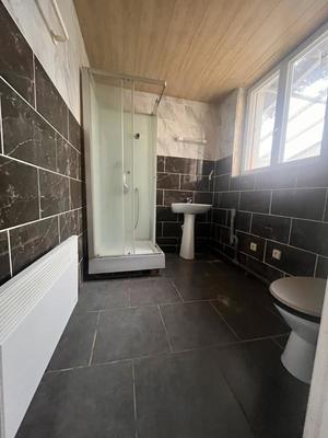 Maison de ville - 81 m² - 5 pièces