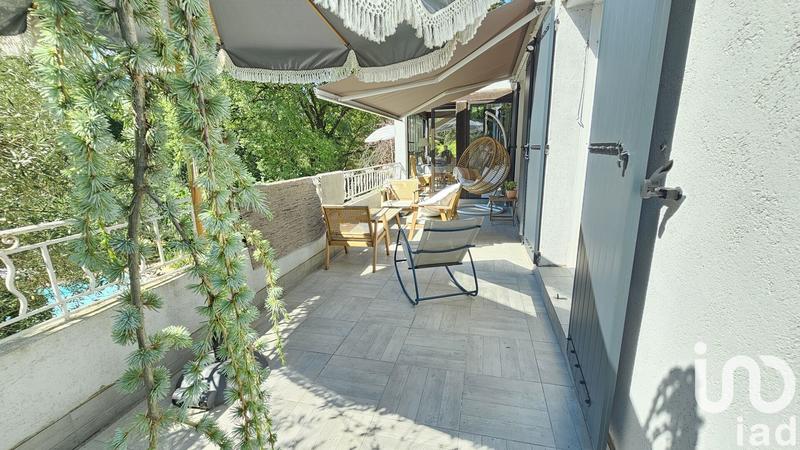 Maison - 204 m² - 6 pièces